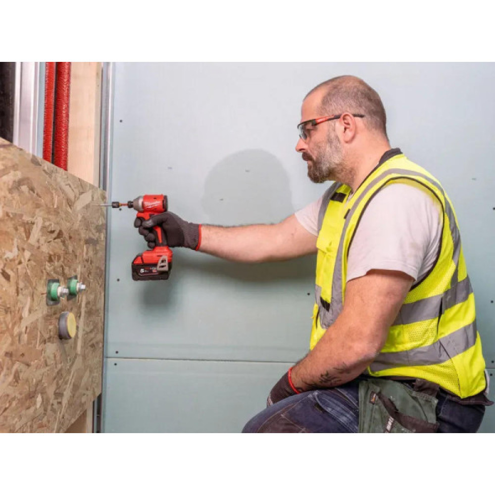 Гвинтоверт ударний акумуляторний Milwaukee M18 BLIDRC-402C 18В АКБ 2х4А·год 190Нм 0-3600об/хв ЗП M12-18C кейс 1.3кг