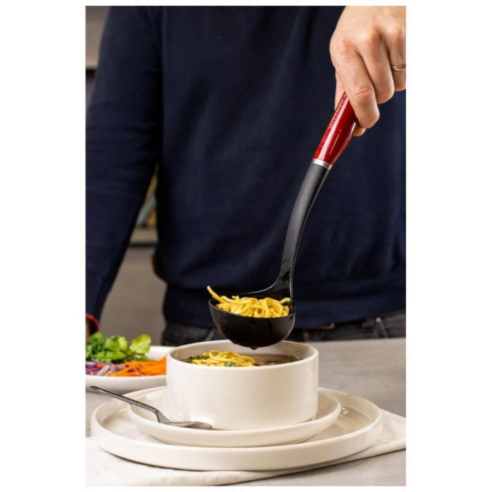 Ополоник KitchenAid Coreline, 32,8 см, червоний (KAG006OHERE)