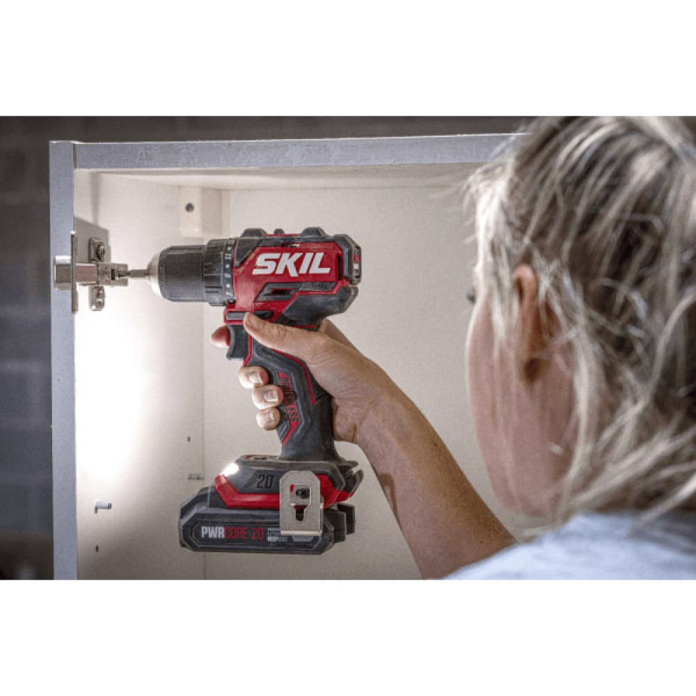 Шурупокрут-дриль ударний акумуляторний SKIL 3075 CA Compact 20В 1х2.5А·год 60Нм 500·180об·хв 0.9кг