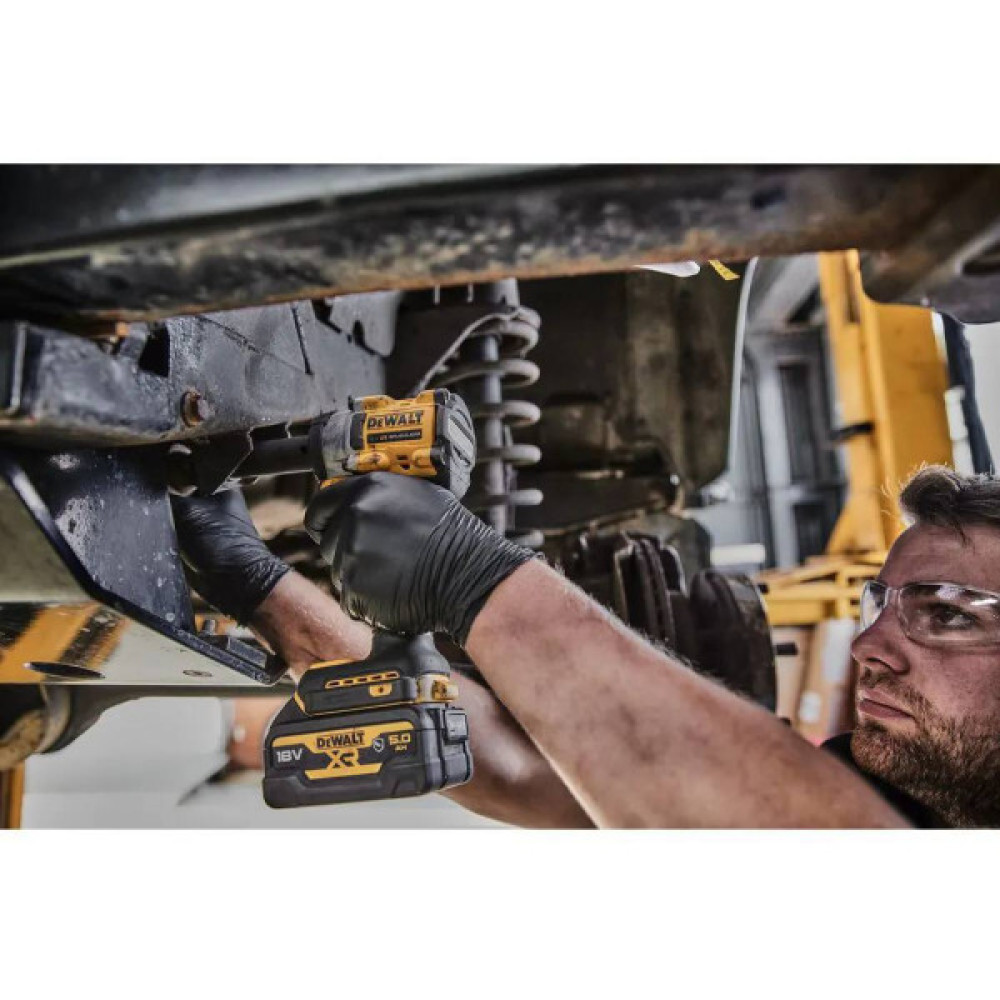 Гайковерт ударний акумуляторний DeWALT XR Li-Ion 18В 610Нм 1400-2500об/хв 3550уд/хв 1/2" кейс TSTAK 1.1кг без АКБ та ЗП