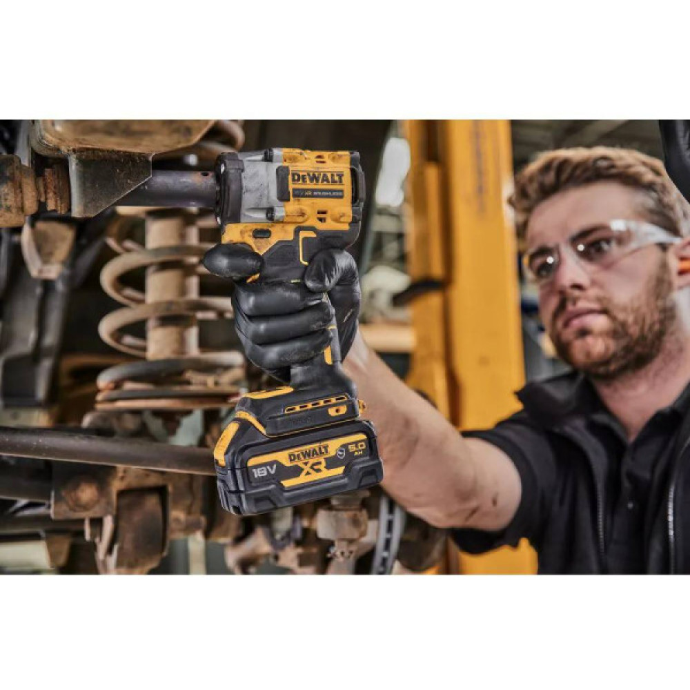 Гайковерт ударний акумуляторний DeWALT XR Li-Ion 18В 610Нм 1400-2500об/хв 3550уд/хв 1/2" кейс TSTAK 1.1кг без АКБ та ЗП