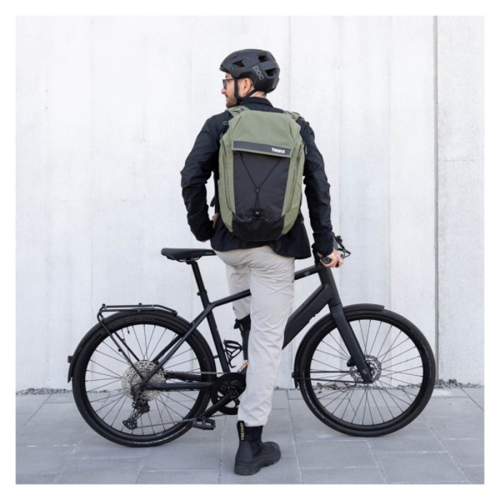Рюкзак для ноутбука Thule 16" Paramount Commuter 28L TPBBP-328 Black (3205235)