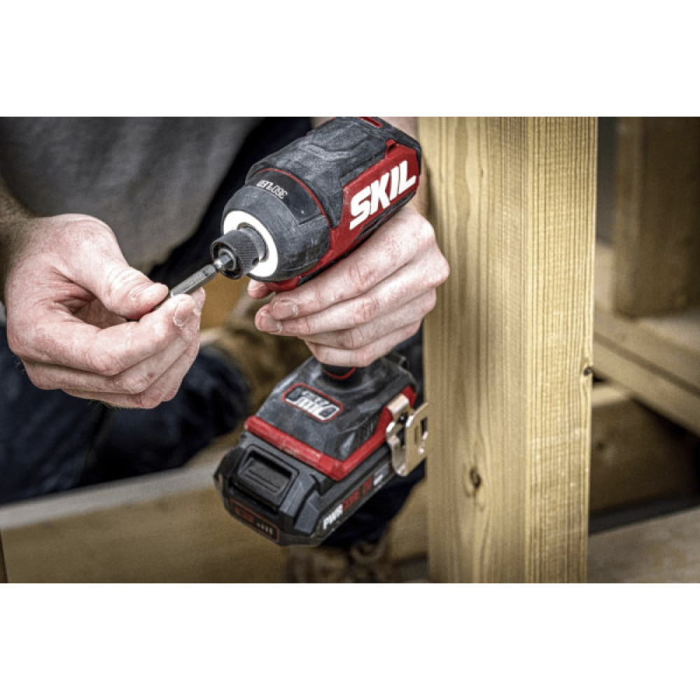 Гвинтоверт імпульсний SKIL 3225 CA Compact 20В 1800·2500·3100об·хв 250Нм 0.9кг без АКБ та ЗП