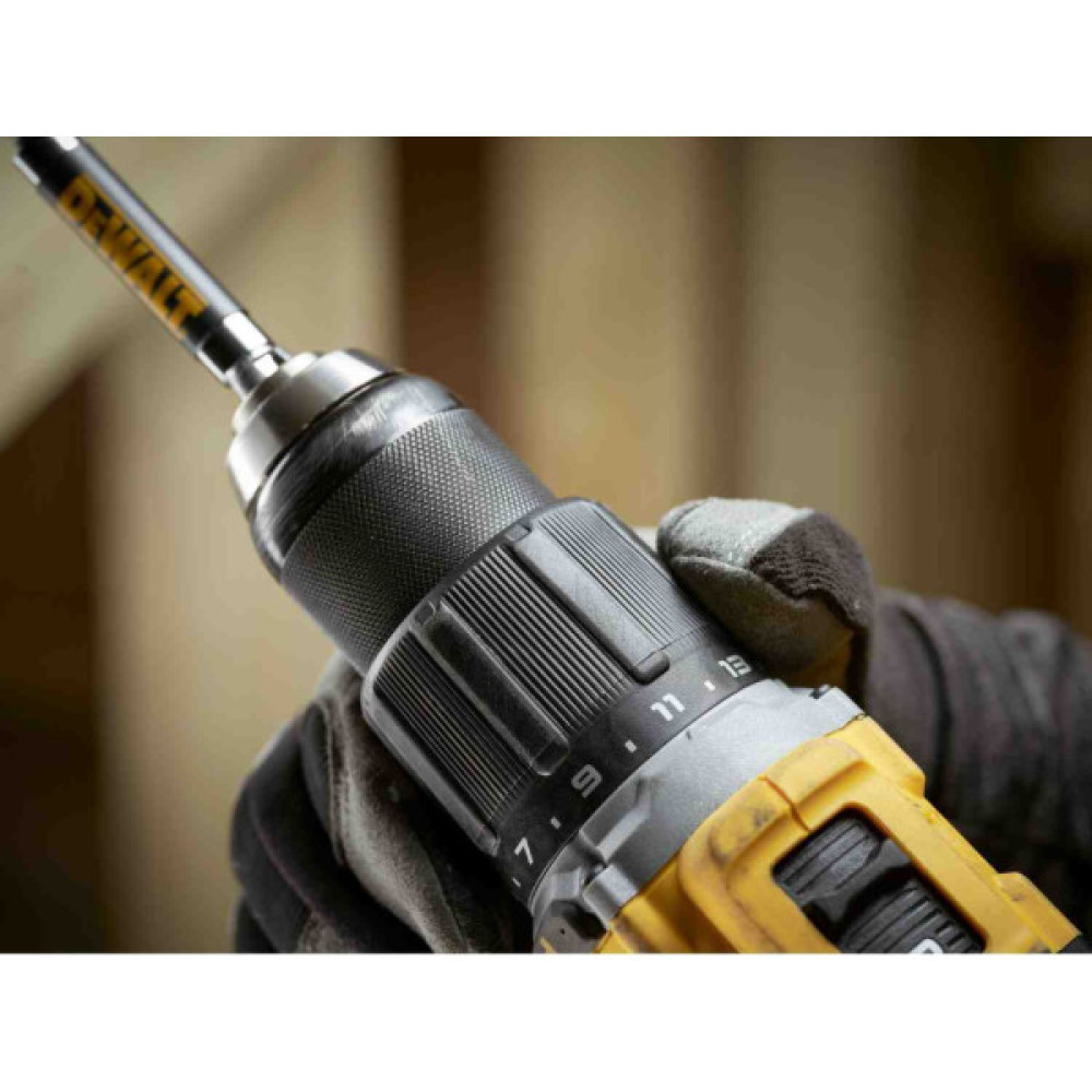 Шуруповерт DeWALT XR Li-Ion 18V 2x5Ah, 74 Нм, 0-450/0-1650 об/хв, 1.17 кг, TSTAK (DCD799P2T)