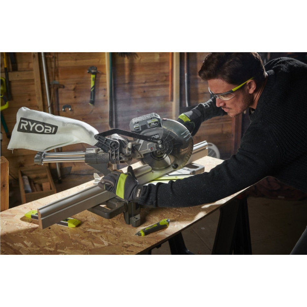 Пила торцювальна акумуляторна Ryobi ONE+ RMS18190-0 з протяжкою 18В диск 190мм 10.5кг без АКБ та ЗП