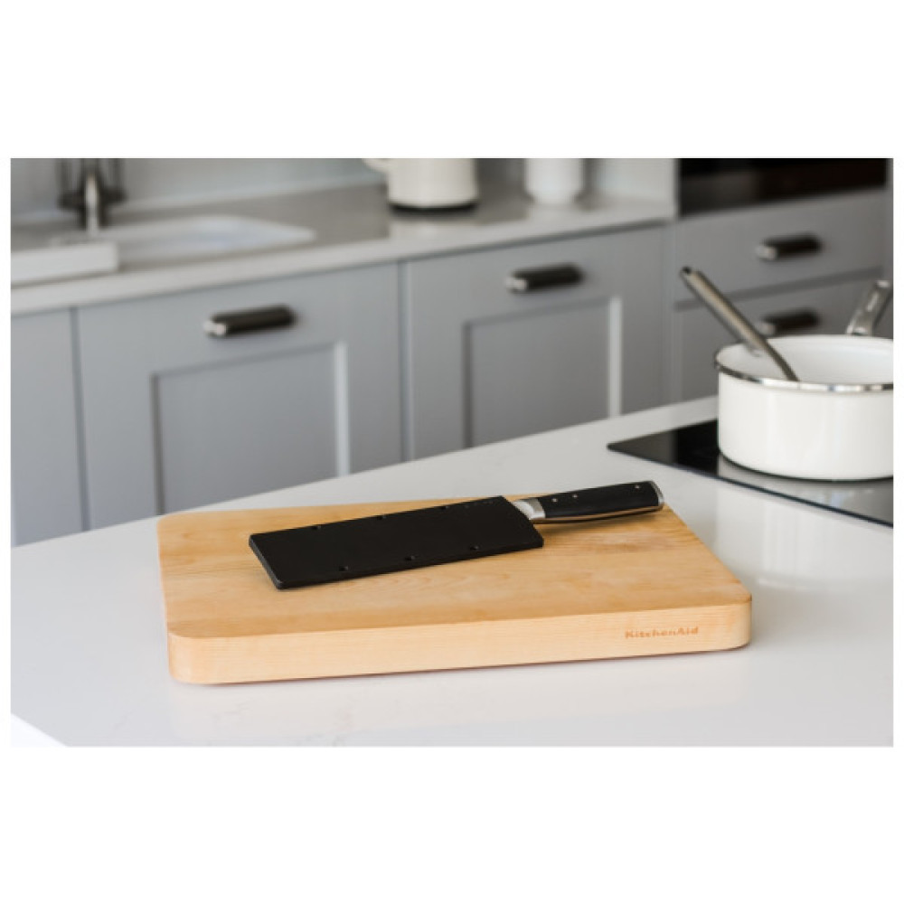 Кухонний ніж KitchenAid Coreline для хліба із захисним чохлом, 20 см (KOG8IRSSOHOBA) Кухонний ніж KitchenAid Coreline для хліба із захисним чохлом, 20 см (KOG8IRSSOHOBA)