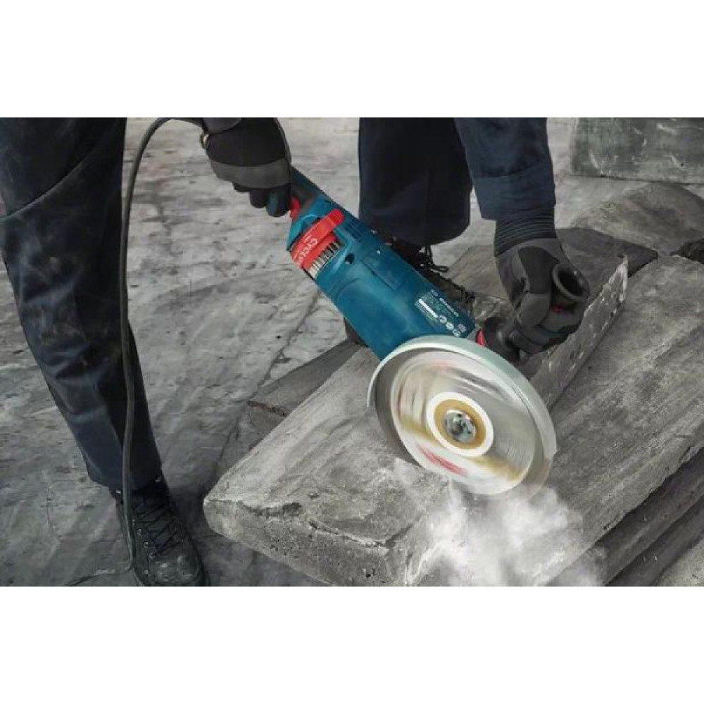 Шліфмашина кутова Bosch Professional GWS 24-230 JZ 230мм 2400Вт 6500об·хв 5.8кг плавн. пуск із системою захисту від пилу Cyclone Tech
