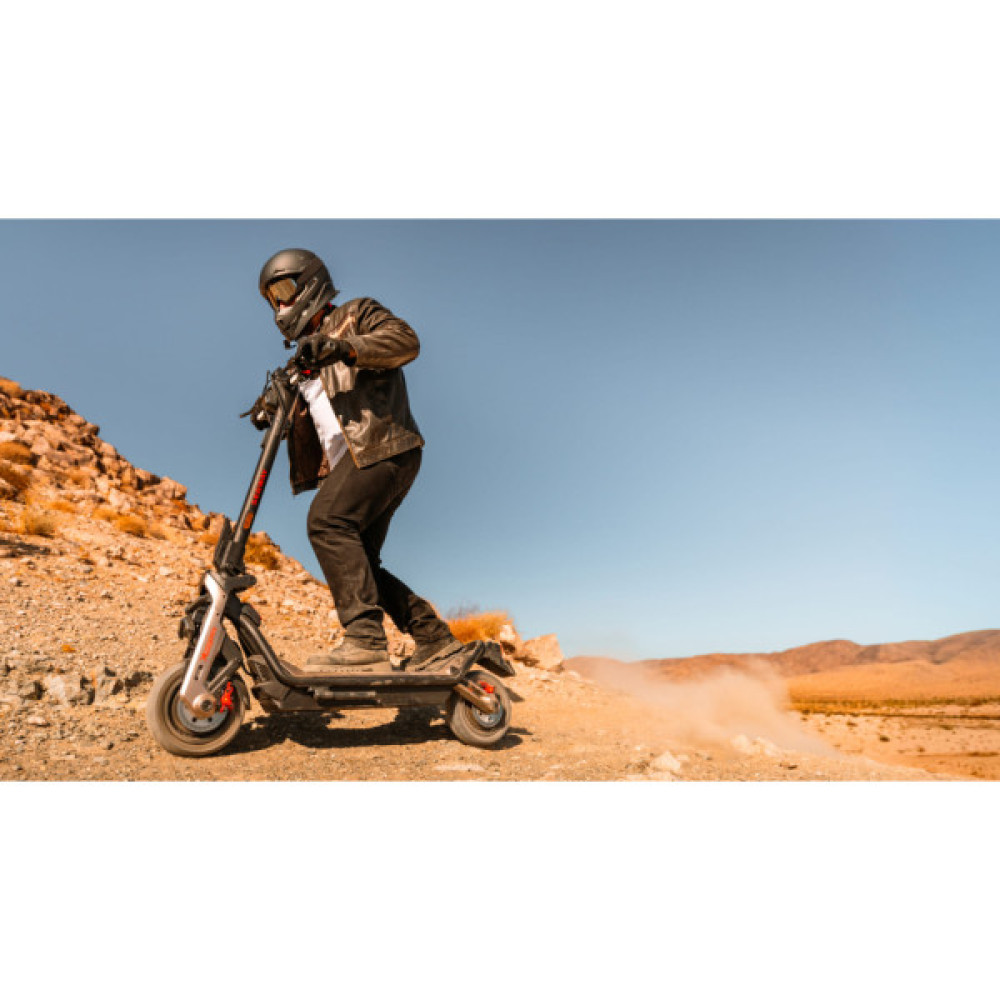 Електросамокат Segway GT3 PRO чорний (AA.06.02.02.0004)