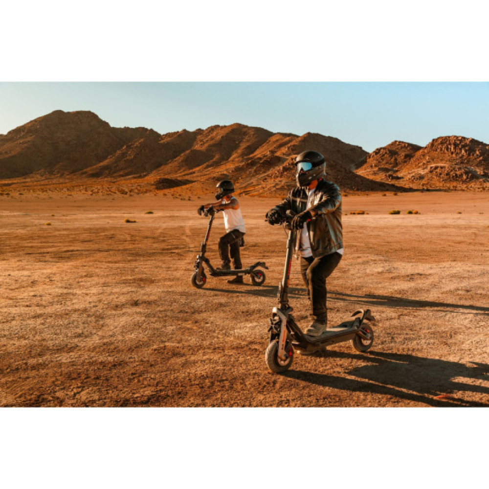 Електросамокат Segway GT3 PRO чорний (AA.06.02.02.0004)