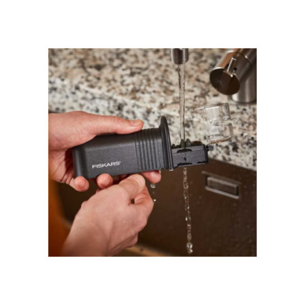 Точило для ножів Fiskars Essential (1065598)