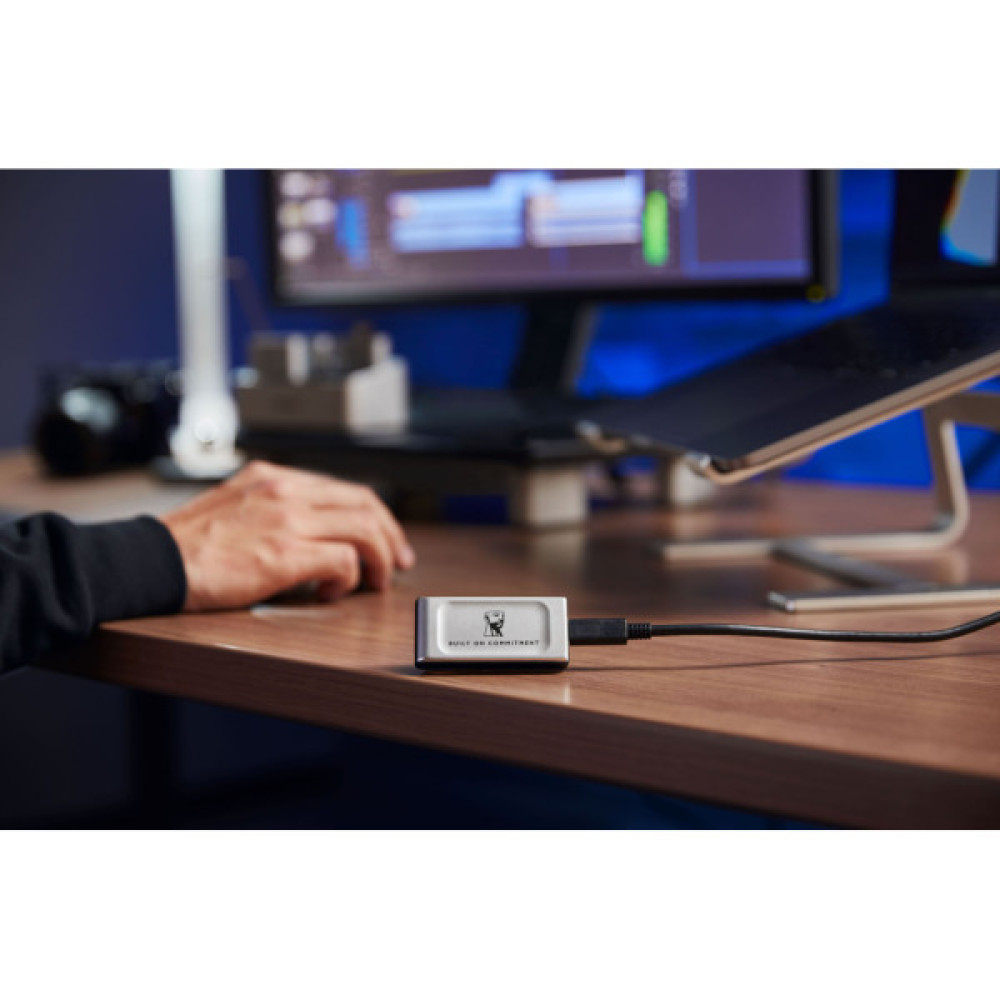 Накопичувач SSD USB Type-C 4TB XS2000 Kingston (SXS2000/4000GA)