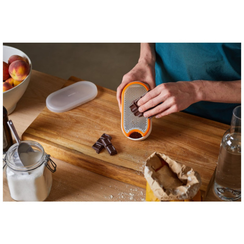 Терка Fiskars Functional Form біла (1019530)