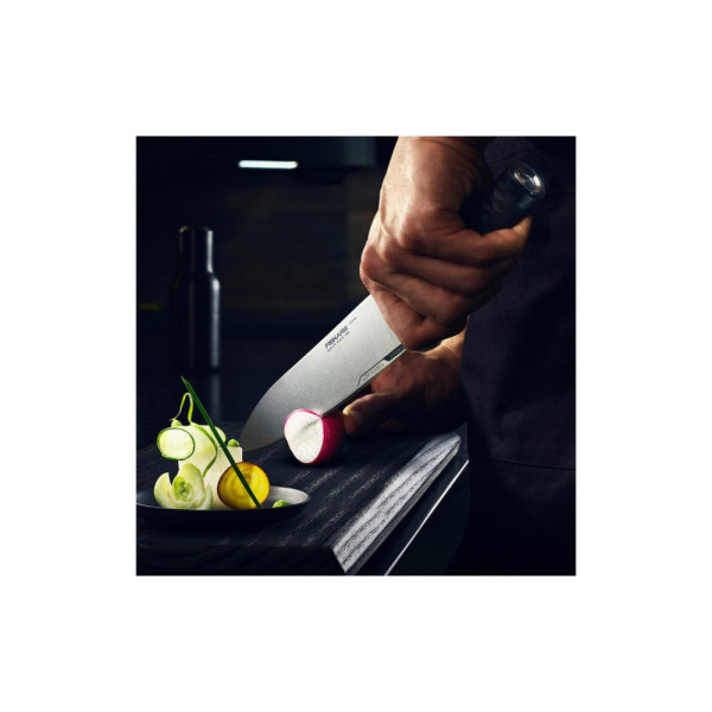 Кухонний ніж Fiskars Taiten шеф великий 20 см (1066830)