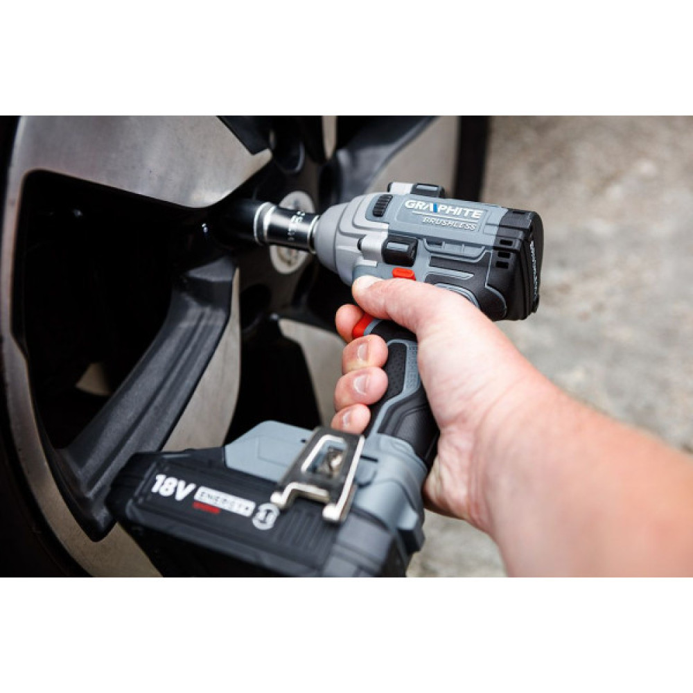 Гайковерт ударний GRAPHITE Energy+ 18В 330Нм 2600об/хв 1/2" 0.9кг без АКБ та ЗП