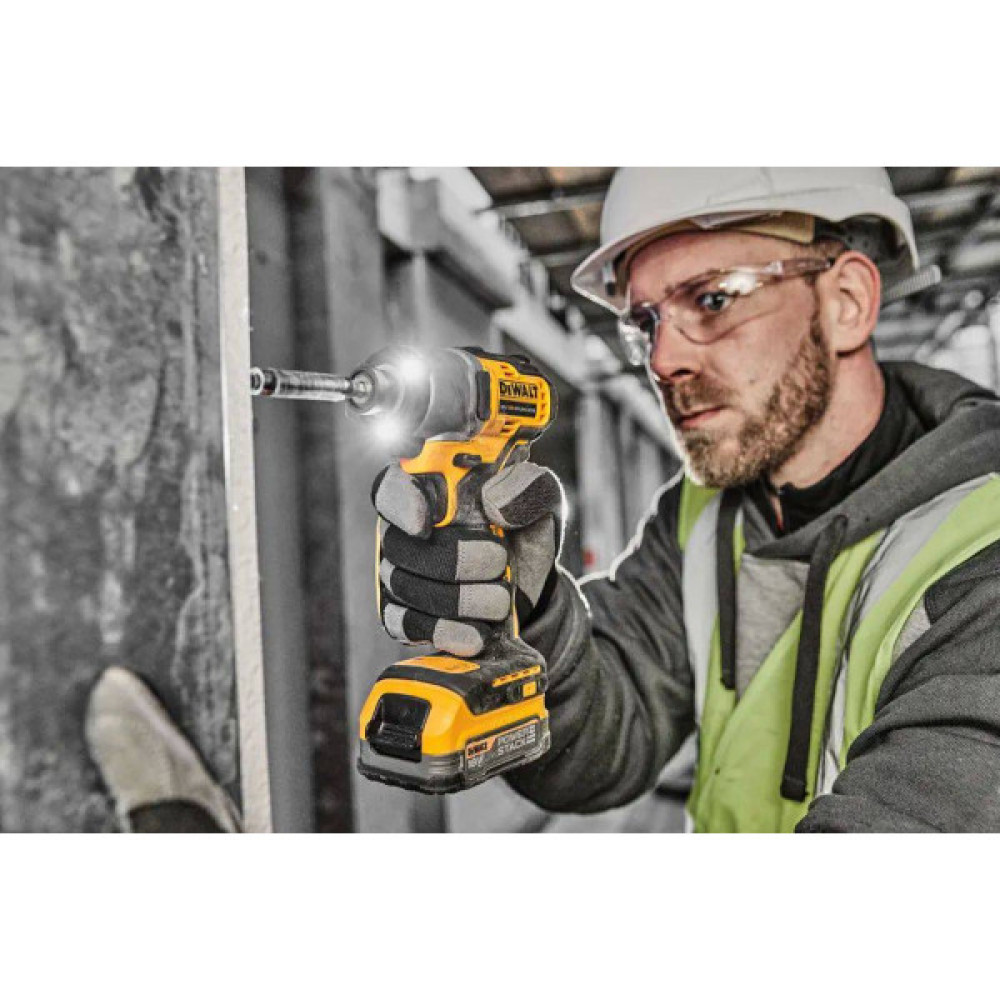Шурупокрут ударний акумуляторний DeWalt XR Li-Ion PowerStack 18В 1х1.7А·год 192Нм 3200об/хв 4200уд/хв кейс 0.88кг без ЗП