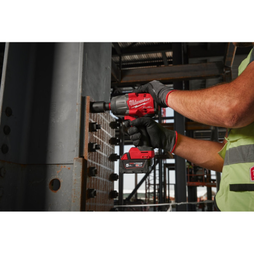 Гайковерт ударний акумуляторний Milwaukee M18 FHIW2F12-0X 18В 1491Нм 0-2000об/хв 1/2" кейс 3.4кг без АКБ та ЗП