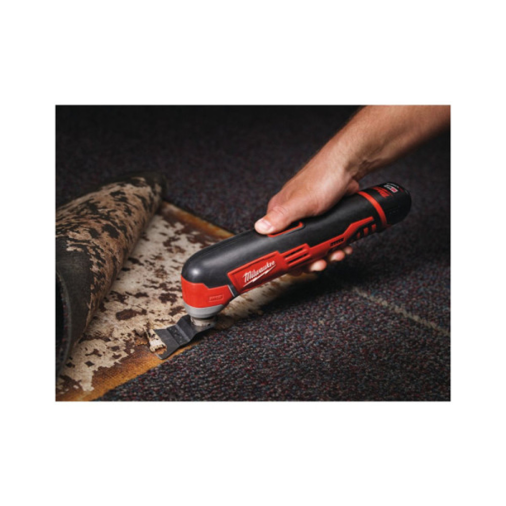 Реноватор Milwaukee C12 MT-402B Li-Ion, 2x4Ah, сумка (4933441705)