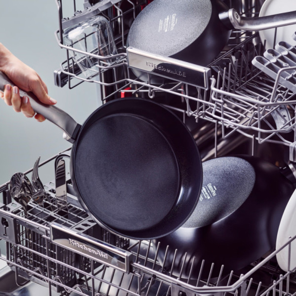 Сотейник GreenPan Evolution з кришкою 26 см, 3,7 л (CC007086-001)