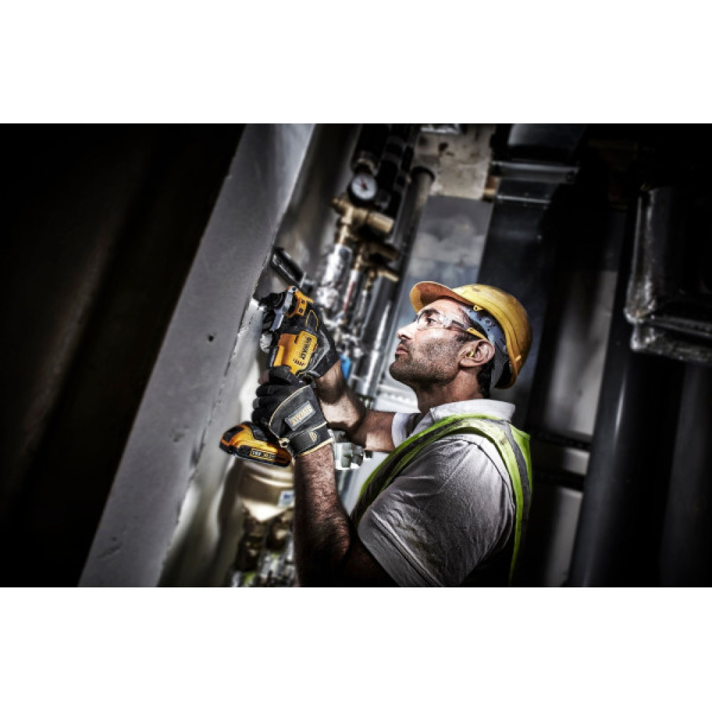Багатофункціональний інструмент акумуляторний DeWalt 18В XR Li-lon безщітковий 20000кол/хв кейс 1.1кг без АКБ та ЗП