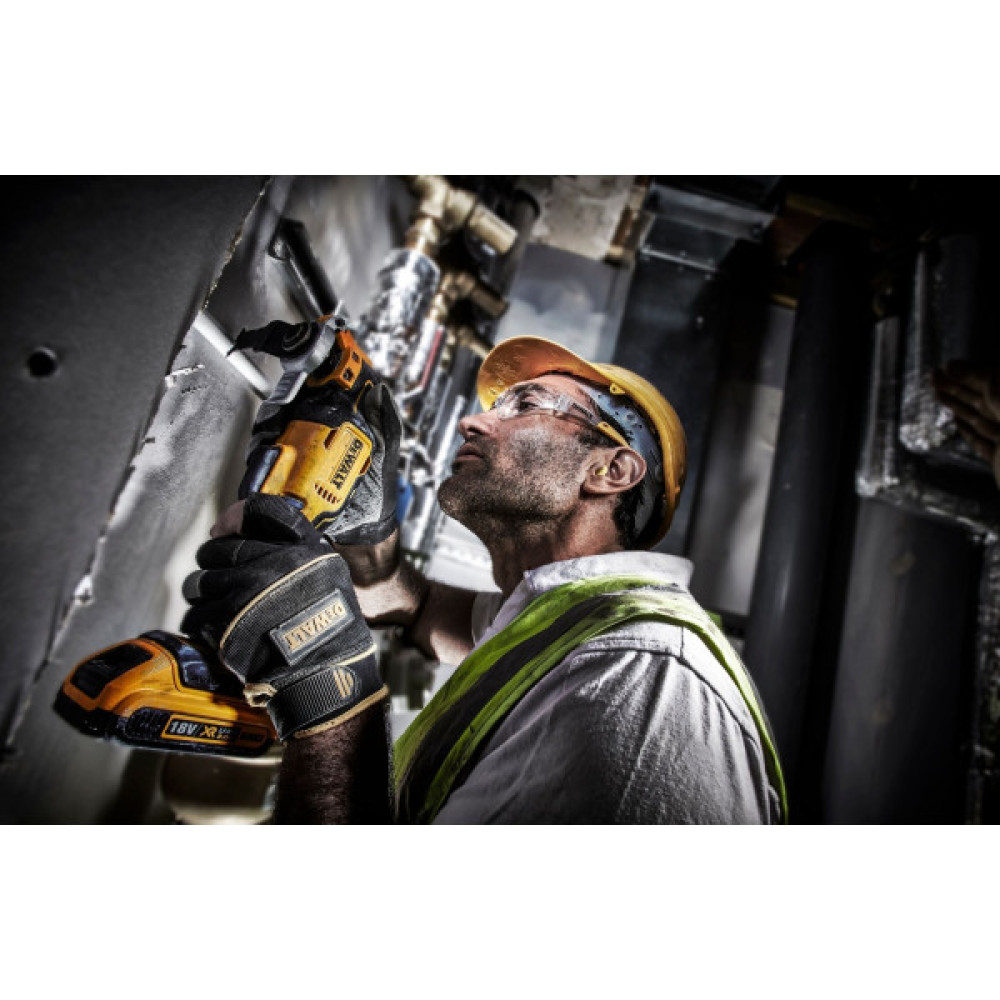 Багатофункціональний інструмент акумуляторний DeWalt 18В XR Li-lon безщітковий 20000кол/хв кейс 1.1кг без АКБ та ЗП