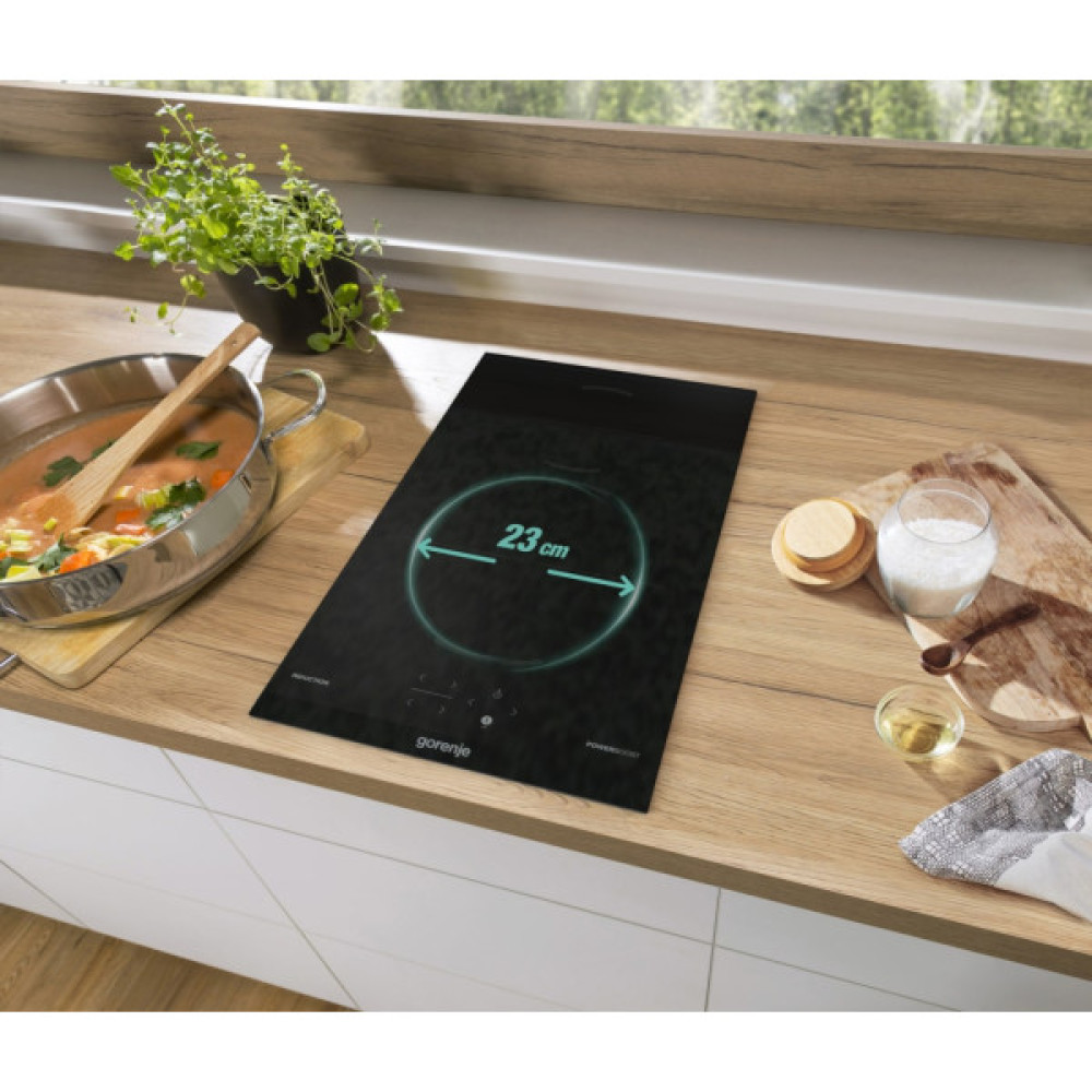 Варильна поверхня Gorenje індукційна, 30см, Доміно, PowerBoost, TouchControl, поєднання конфорок, чорний