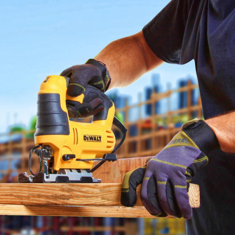 Лобзик DeWalt 650Вт 500-3200кол/хв хід 24мм 2.4кг