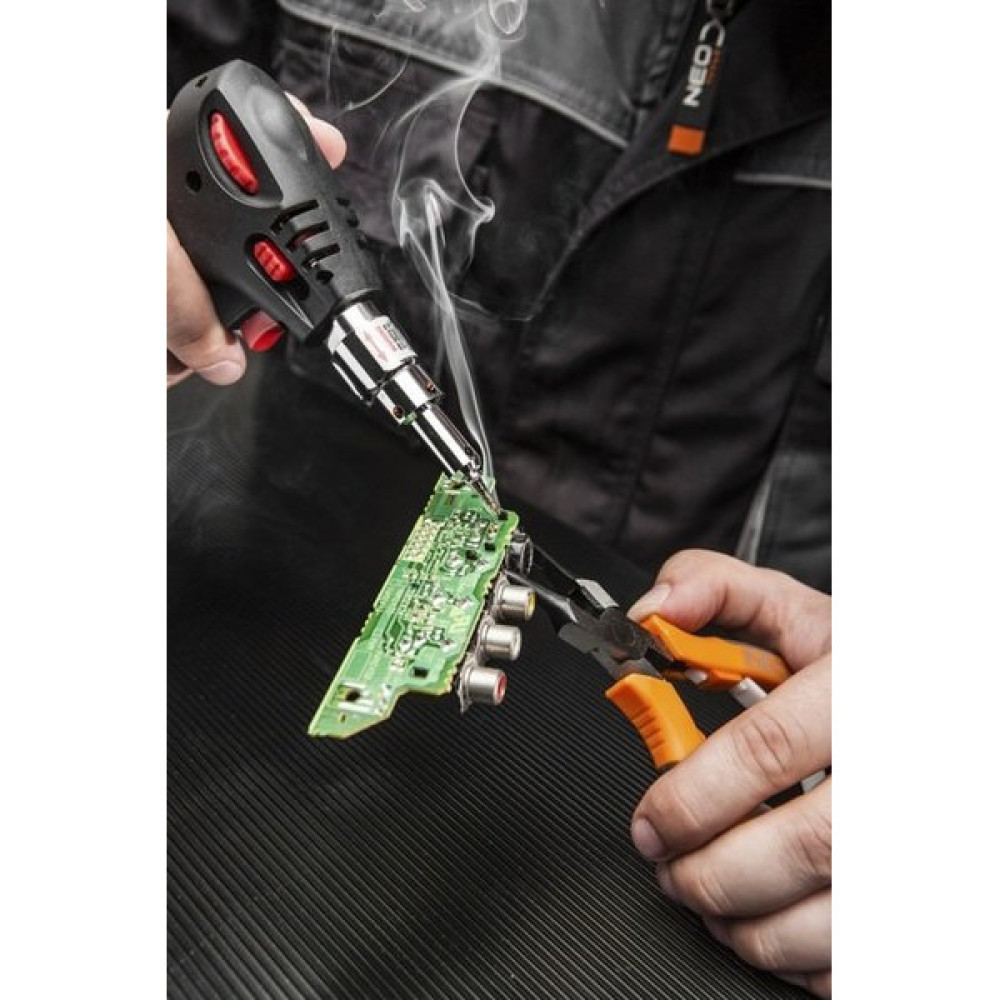 Паяльник газовий Neo Tools1300°C паливо 20мл п'єзозапалювання насадка 400°C