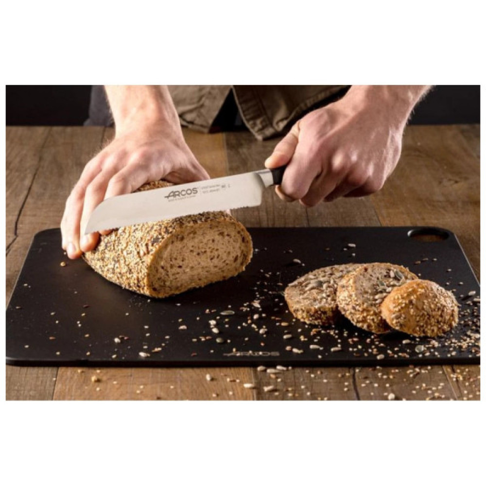 Кухонний ніж Arcos Manhattan для хліба 200 мм (161300)