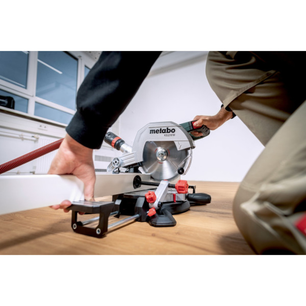 Пила торцювальна Metabo KS 216M 1100Вт диск 216мм 8.7кг