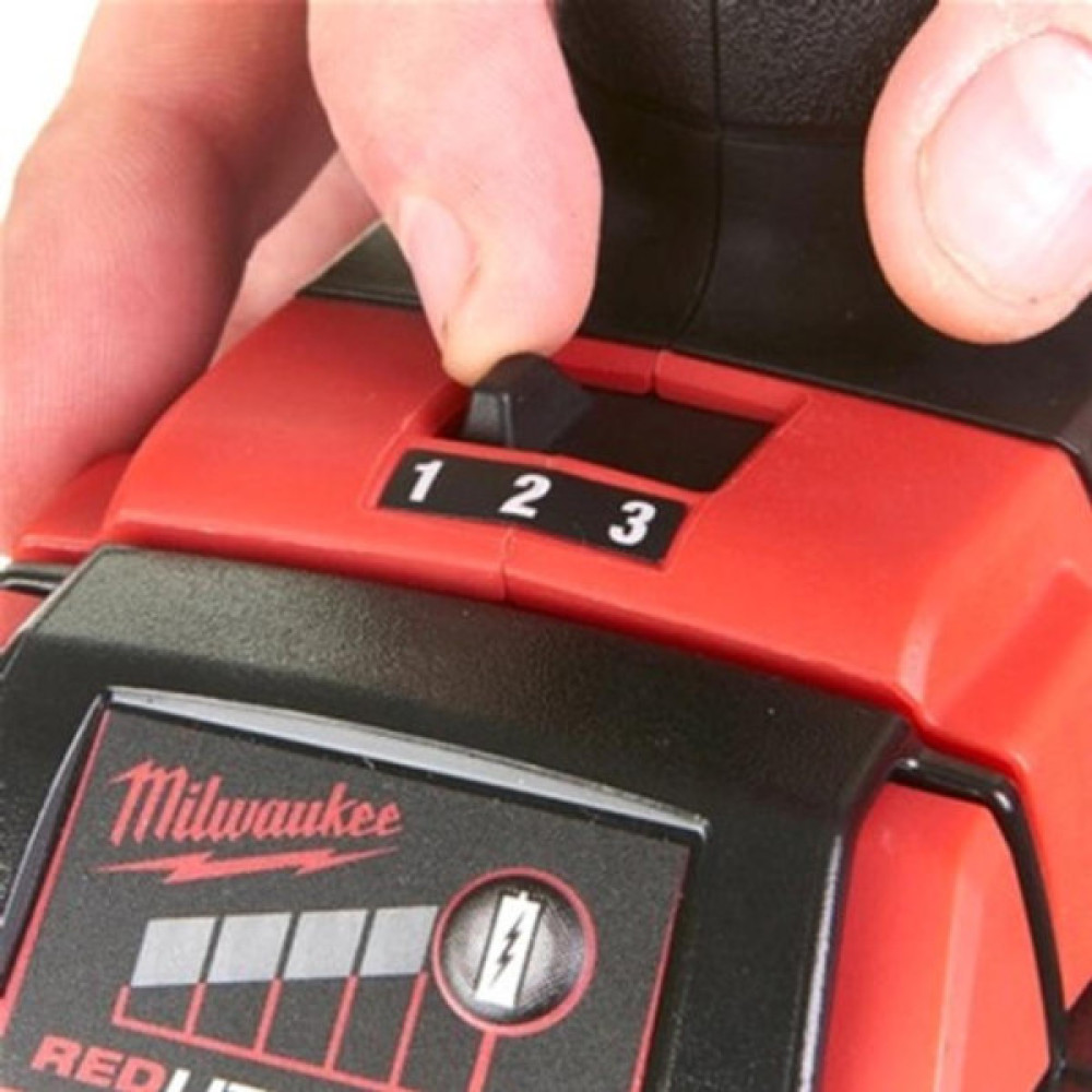 Гвинтоверт ударний акумуляторний Milwaukee M18 BLID2-0X 18В 180Нм 1700-3400об/хв кейс 1.7кг без АКБ та ЗП