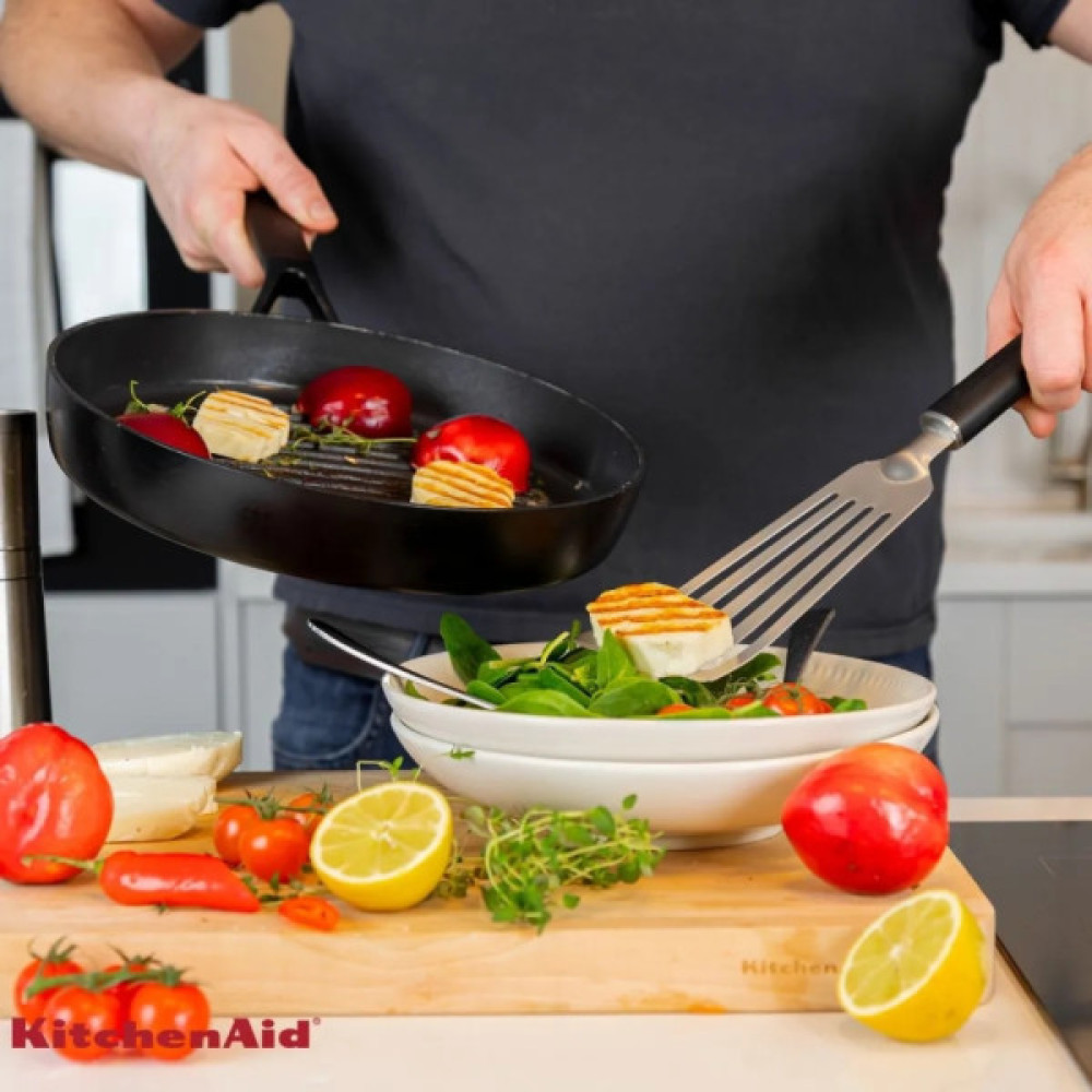 Лопатка кухонна KitchenAid Classic з прорізами 32 см чорний (KHH024OHOBEG)
