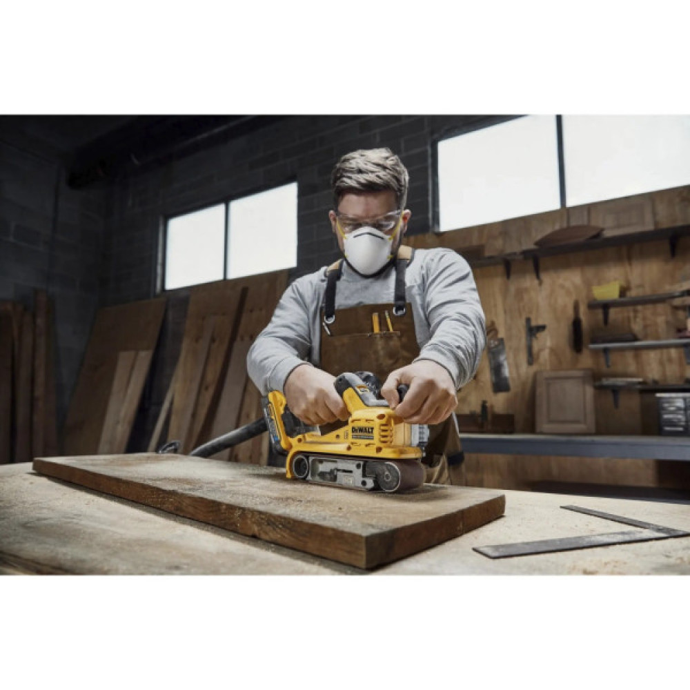 Шліфувальна машина DeWALT XR Li-Ion 18 В, 198-320 м/хв, стрічка 75х533 мм (без АКБ та ЗП) (DCW220N)