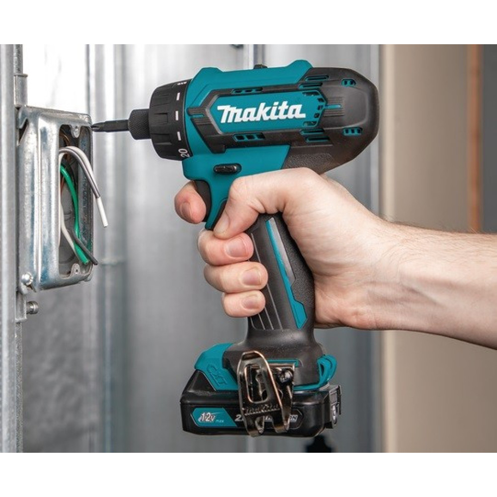 Шурупокрут-дриль акумуляторний Makita DF033DZ 10.8В 14·30Нм 0-450·0-1700об/хв 0.8кг без АКБ та ЗП