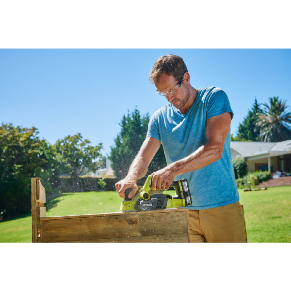 Рубанок акумуляторний Ryobi ONE+ R18PL-0 18В 82мм стругання до 1.6мм шпунт до 12.5мм 2.4кг без АКБ та ЗП