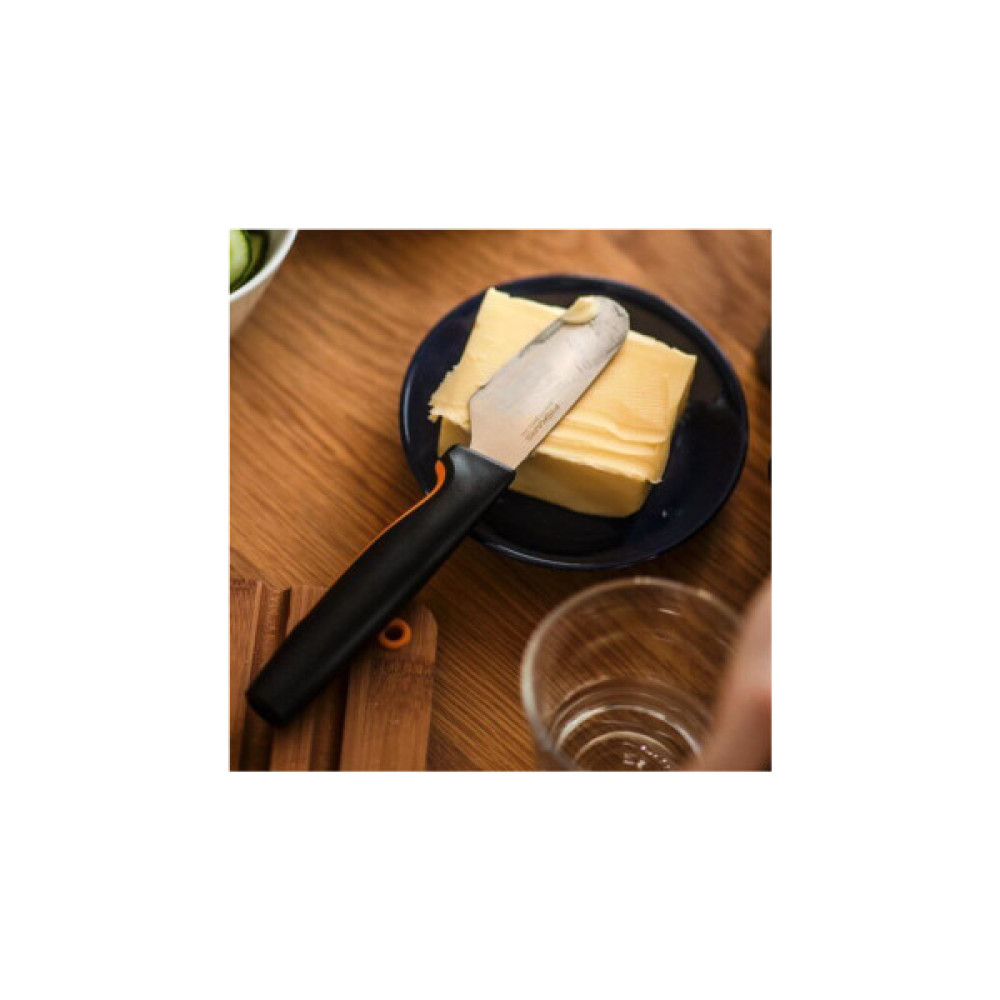 Кухонний ніж Fiskars Functional Form для масла 7,8 см (1057546)