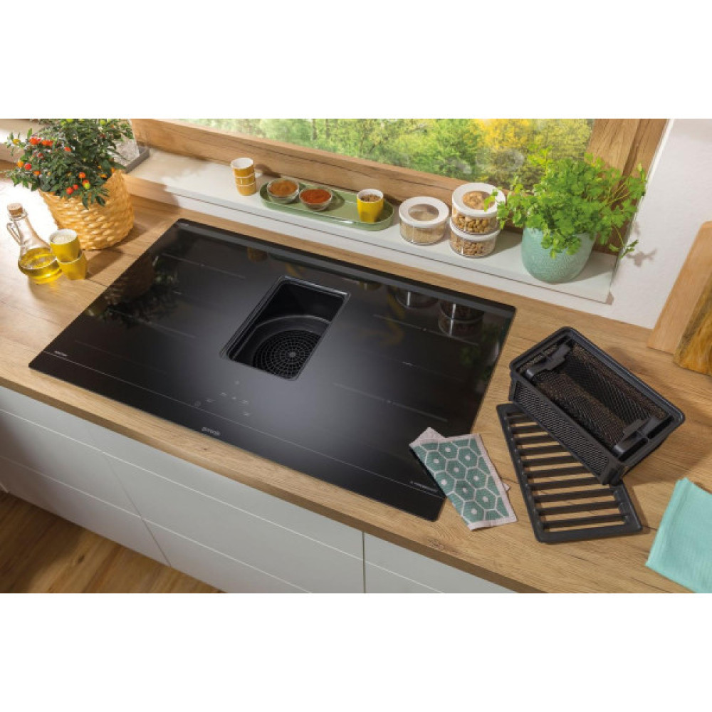 Варильна повверхня Gorenje індукційна, 83см, розширена зона, вбудована витяжка, 620м.куб/год, чорний