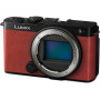 Цифровий фотоапарат Panasonic Lumix DC-S9 Kit 18-40mm f/4.5-6.3 Crimson Red (DC-S9NE-R) Цифровий фотоапарат Panasonic Lumix DC-S9 Kit 18-40mm f/4.5-6.3 Crimson Red (DC-S9NE-R)