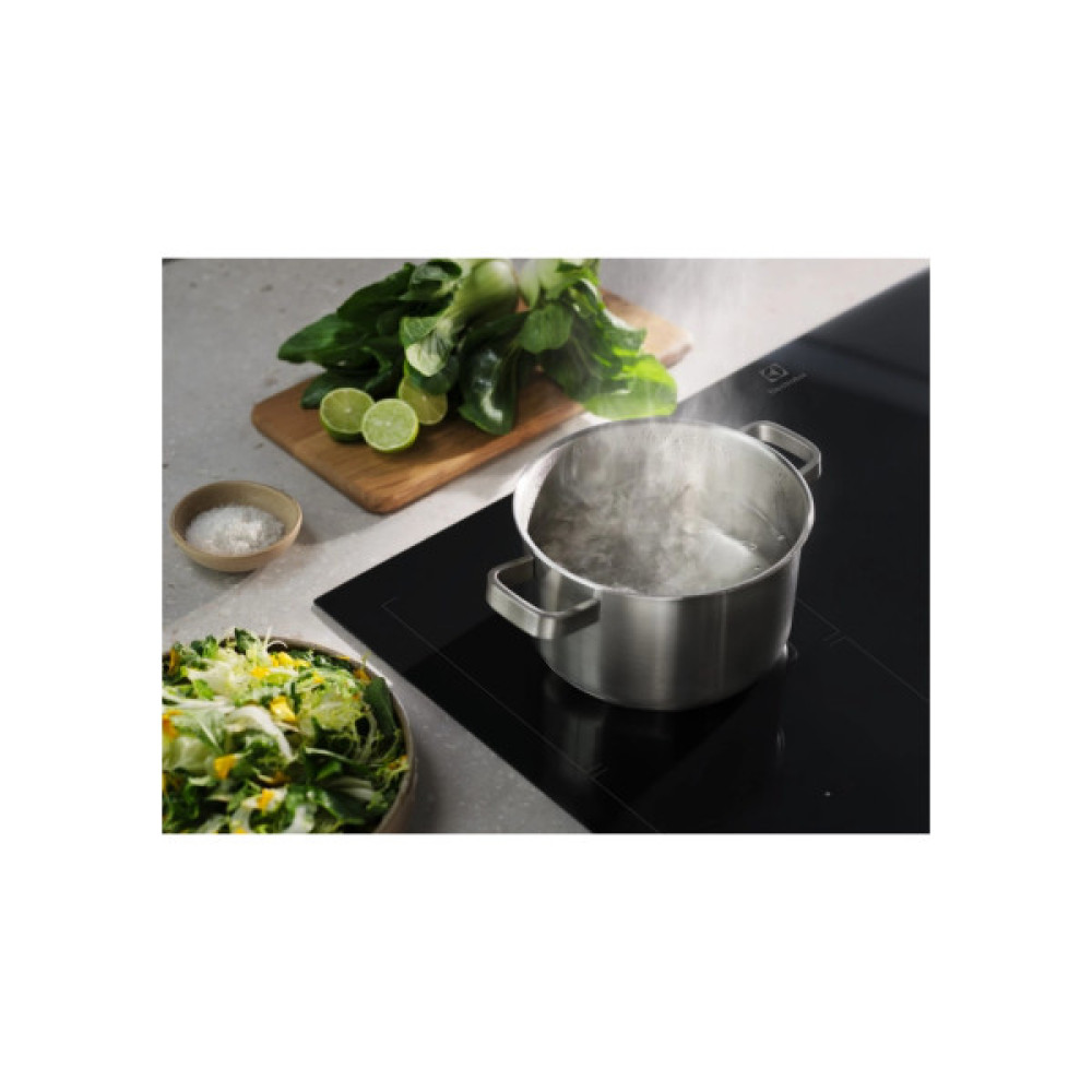 Варочна поверхня Electrolux EIS62453IT
