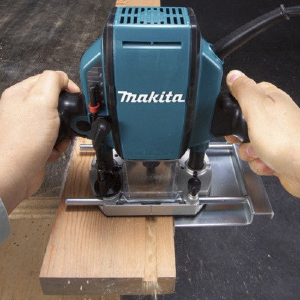 Фрезер Makita RP0900 900Вт цанга 8мм 27000об/хв 2.7кг
