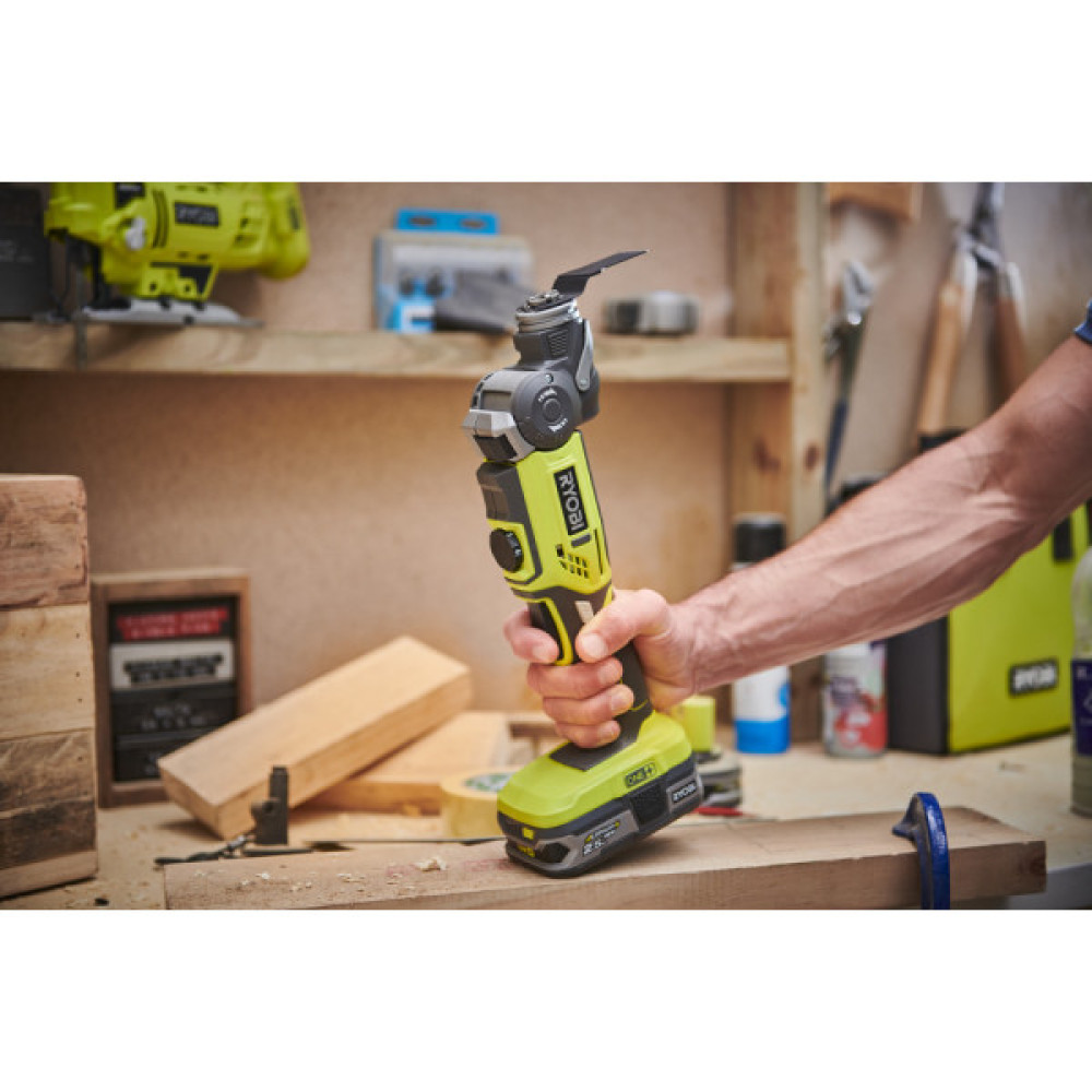 Багатофункціональний інструмент акумуляторний реноватор Ryobi ONE+ R18MT-0 18В 10000-20000об·хв кут коливань 3.2° 1кг без АКБ та ЗП