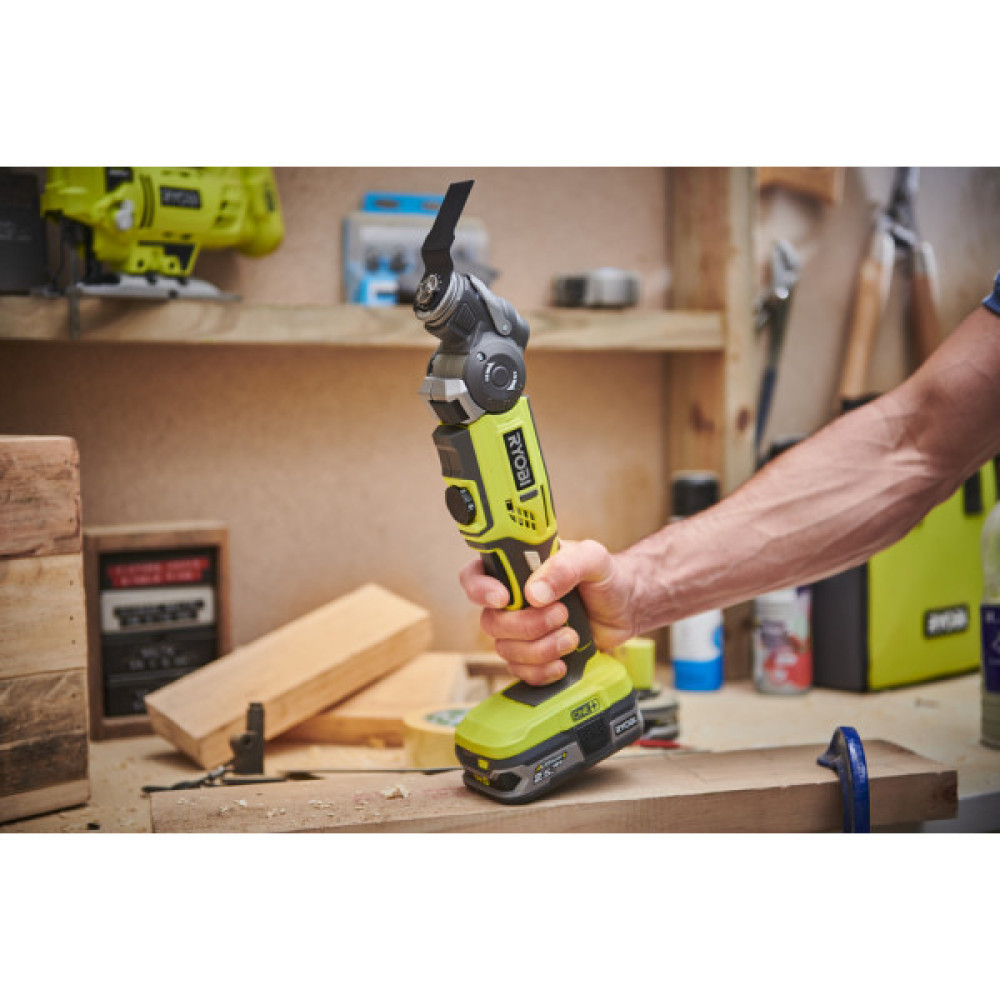 Багатофункціональний інструмент акумуляторний реноватор Ryobi ONE+ R18MT-0 18В 10000-20000об·хв кут коливань 3.2° 1кг без АКБ та ЗП