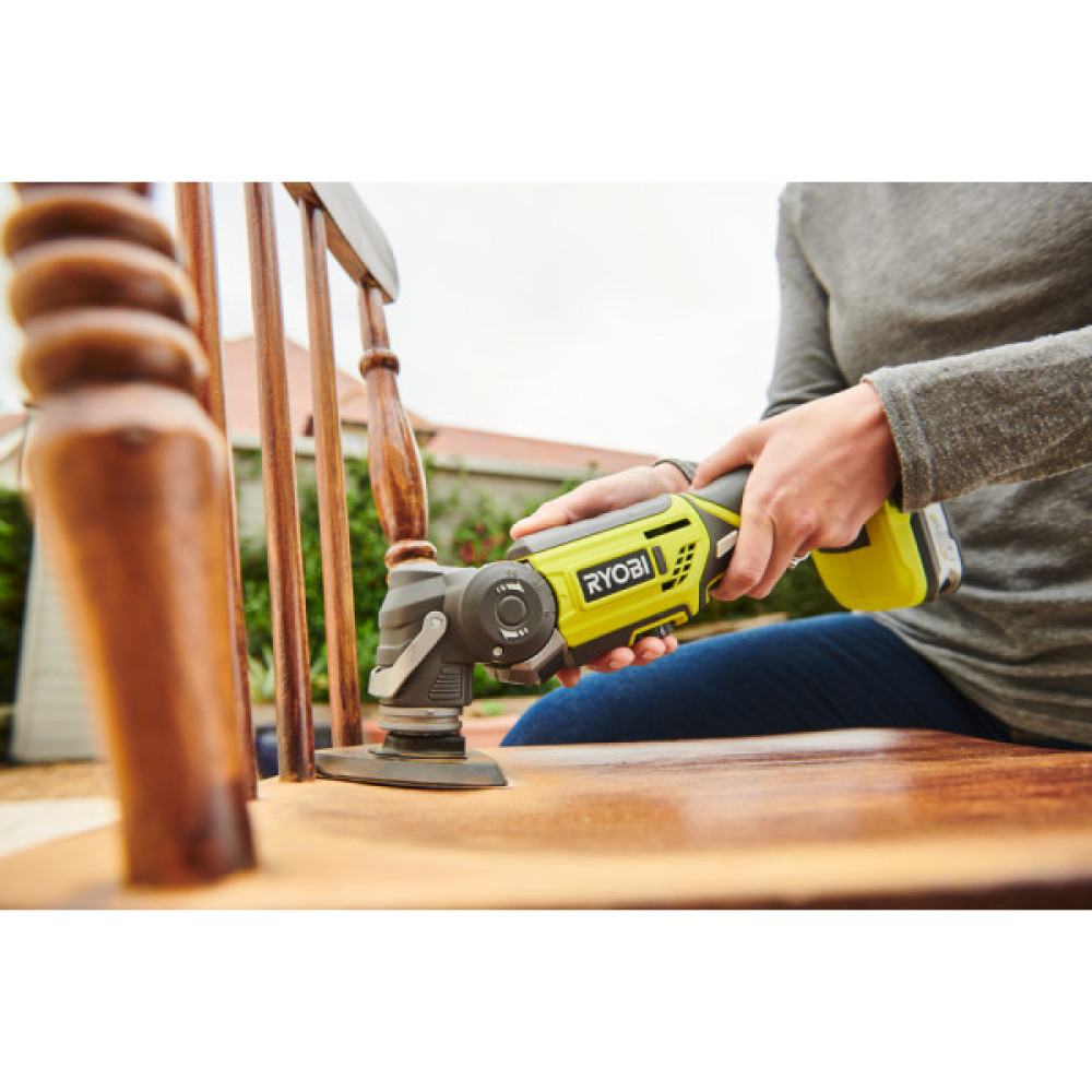 Багатофункціональний інструмент акумуляторний реноватор Ryobi ONE+ R18MT-0 18В 10000-20000об·хв кут коливань 3.2° 1кг без АКБ та ЗП