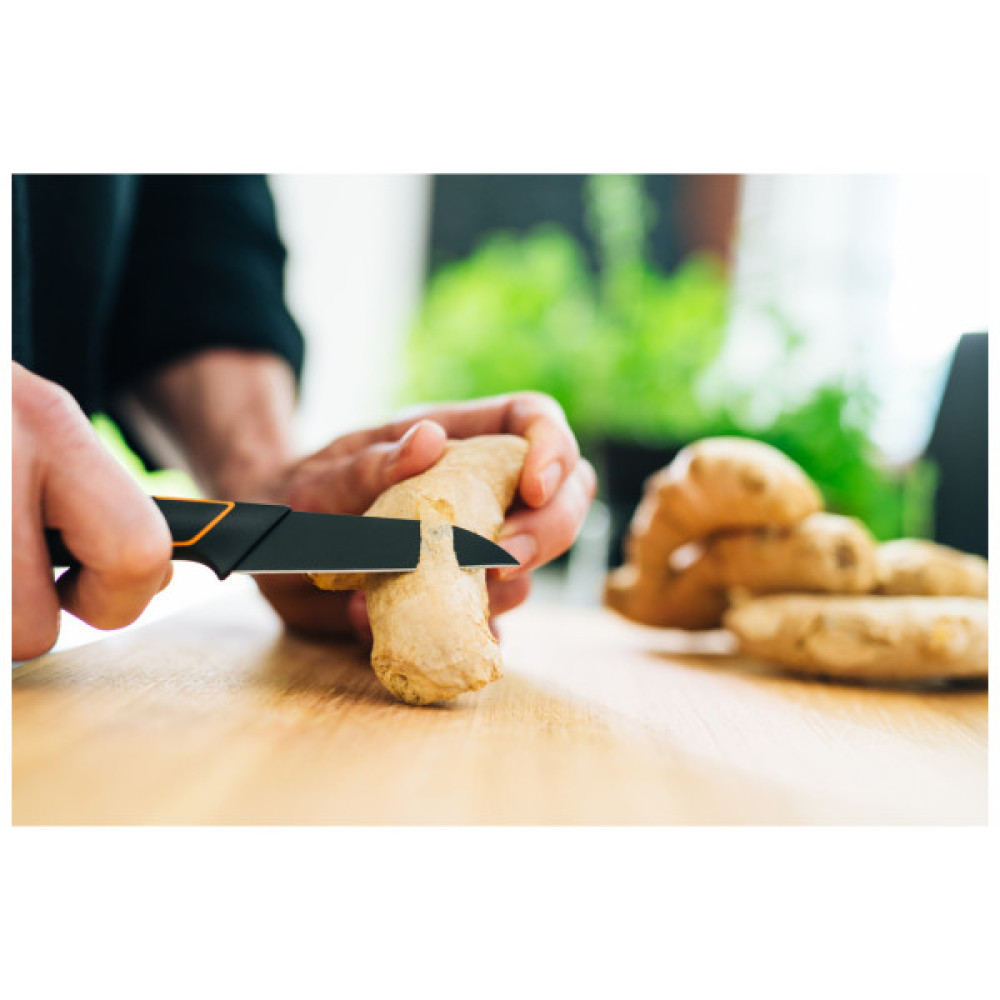 Кухонний ніж Fiskars Edge для овочів 8 см (1003091)