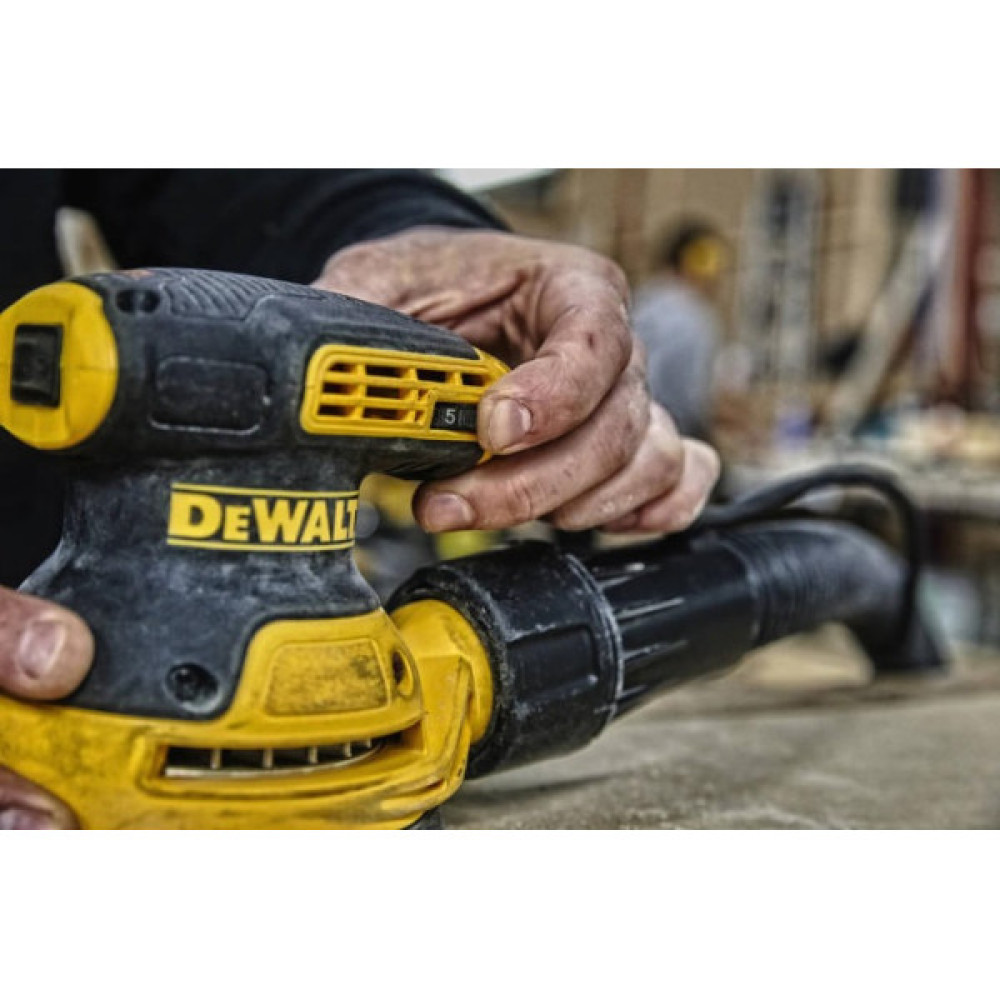 Шліфмашина ексцентрикова DeWalt 280Вт 8000-12000об·хв 125мм амплітуда 2.6мм 1.28кг