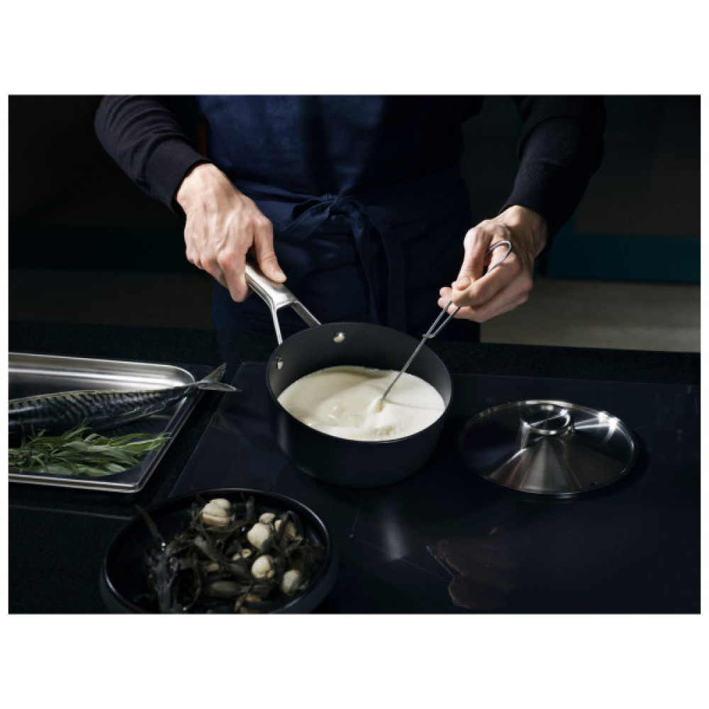 Ківш Fiskars Taiten з кришкою 1,6 л (1066951)