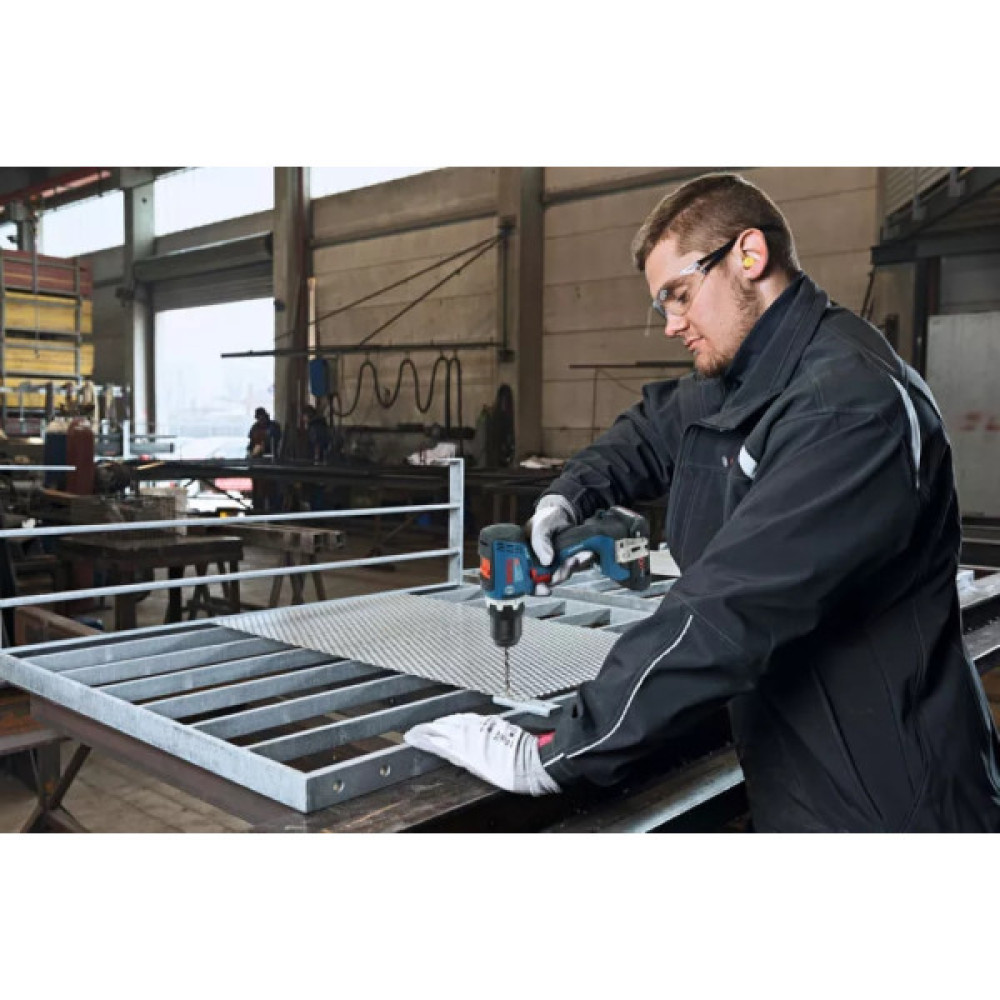 Шурупокрут-дриль акумуляторний Bosch Professional GSR 18V-65 18В 2х5А·год 21·55Нм 0-550·0-2100об/хв ЗП GAL18V-40 1.06кг