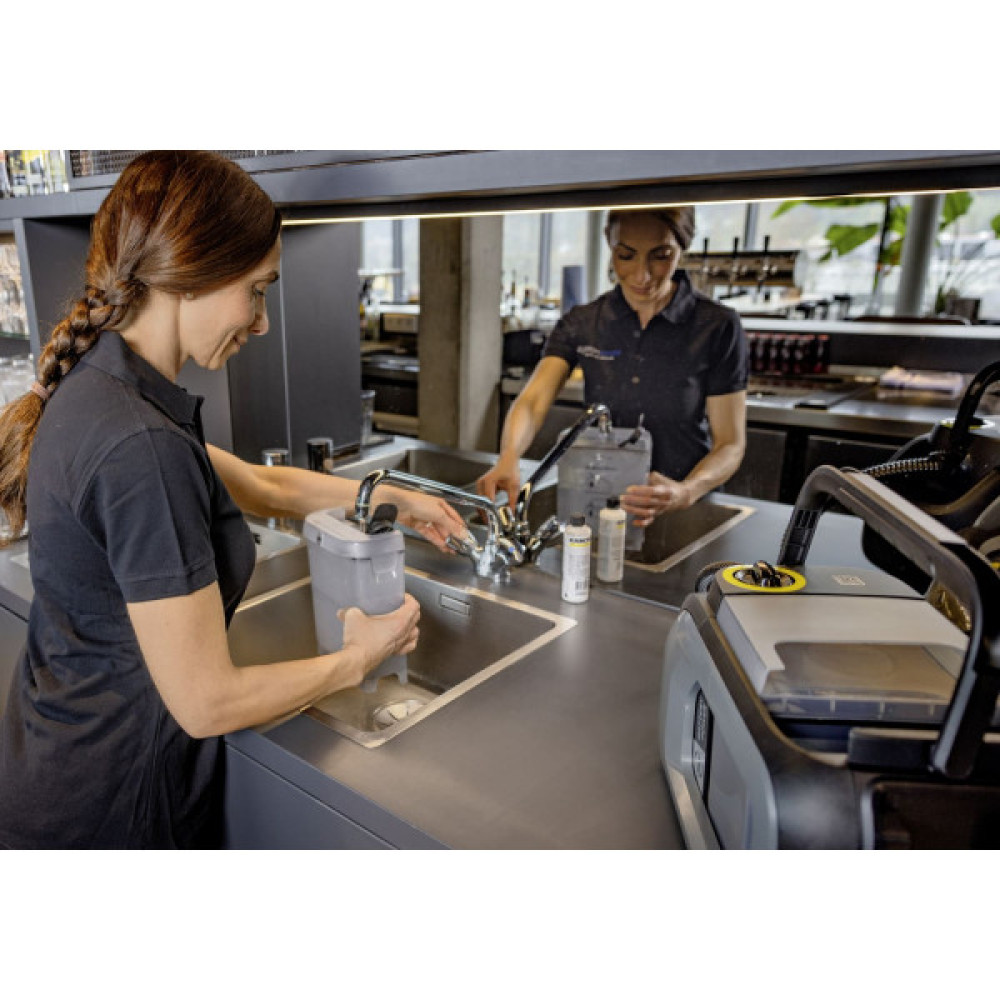 Пилосос професійний акумуляторний Karcher Puzzi 2/1 Bp 36Вт 16кПа контейнер 1.7/2.9л вологе/сухе прибирання  3.74кг