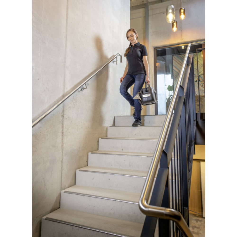 Пилосос професійний акумуляторний Karcher Puzzi 2/1 Bp 36Вт 16кПа контейнер 1.7/2.9л вологе/сухе прибирання  3.74кг