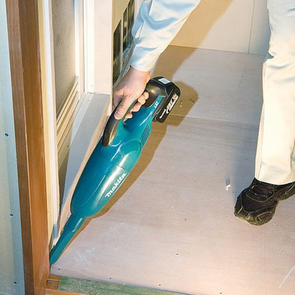 Пилосос професійний акумуляторний Makita DCL180Z, LXT 18В, 36мБар, контейнер 0.65л, без АКБ та ЗП