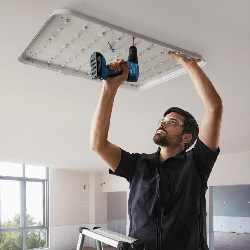 Шурупокрут-дриль ударний акумуляторний Bosch Professional GSB 185-LI 18В 2х2.0А·год 50Нм 500·1900об·хв кейс 1кг